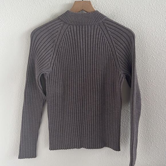 St. John Sport Ribbed Sweater Top Long Sleeve Santana Knit Small - Picture 2 of 7